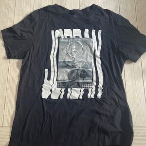 Black Jordan shirt - medium